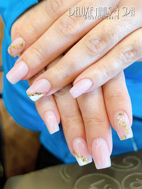 Pale pink nails with white French tips